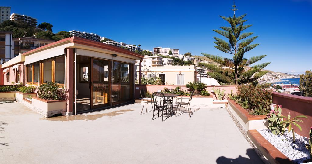 B&B Lighea Messina Ruang foto