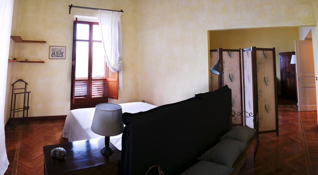 B&B Lighea Messina Ruang foto